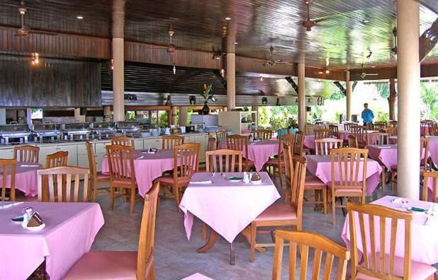 Phuket Golden Sand Inn - Sha Extra Plus Karon Kültér fotó