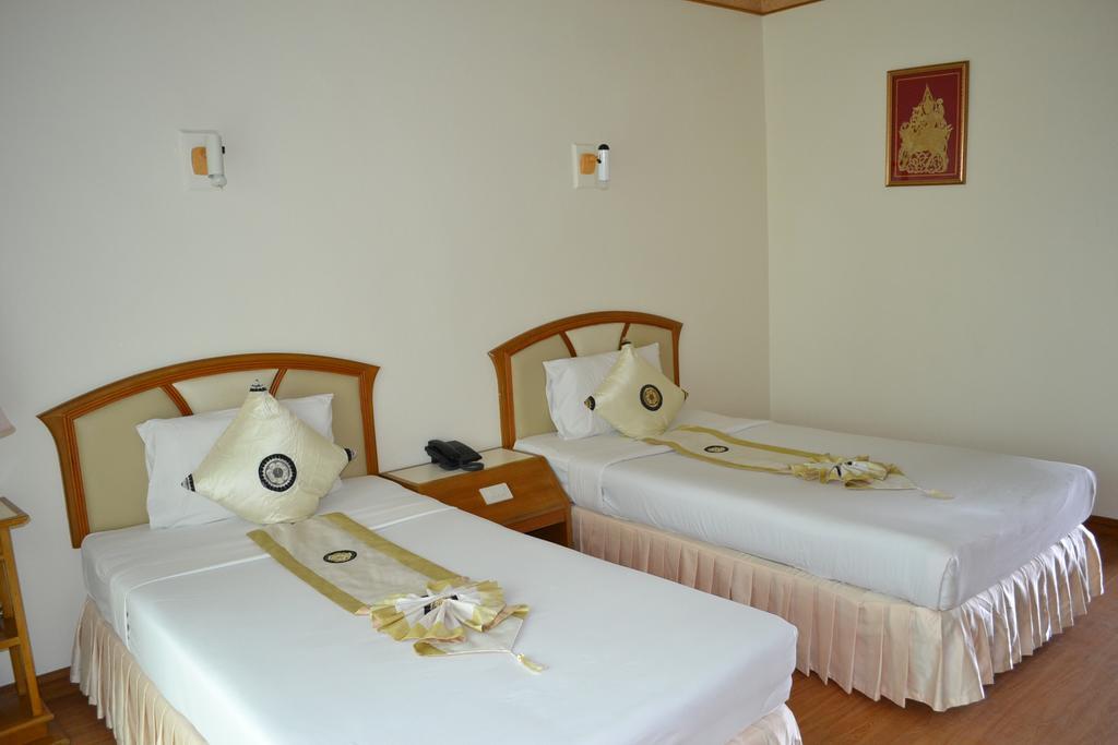 Phuket Golden Sand Inn - Sha Extra Plus Karon Kültér fotó