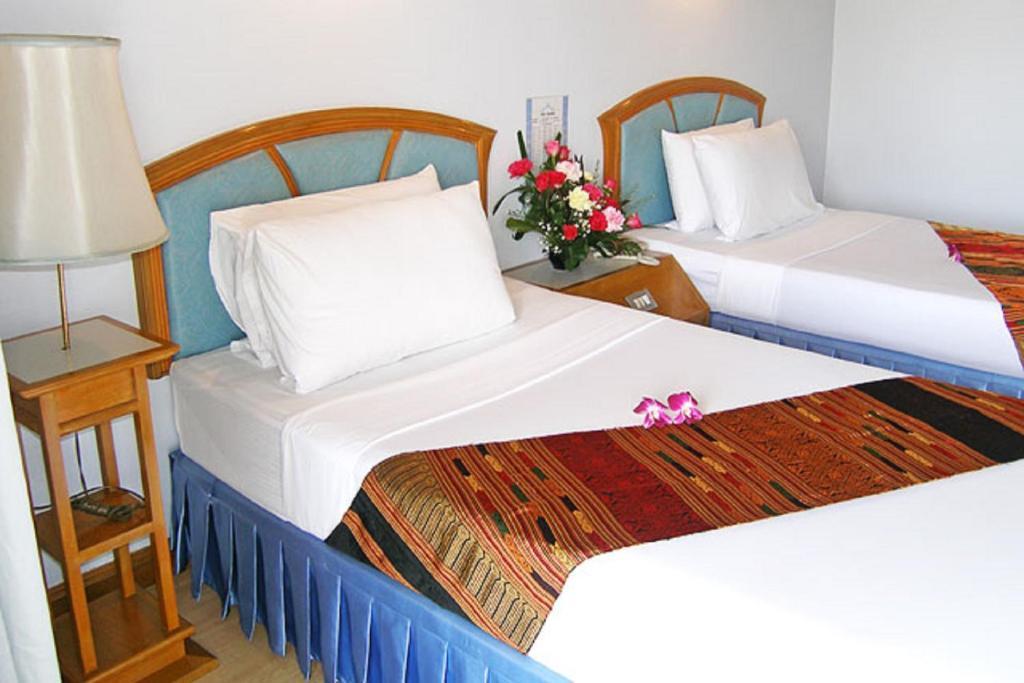 Phuket Golden Sand Inn - Sha Extra Plus Karon Szoba fotó